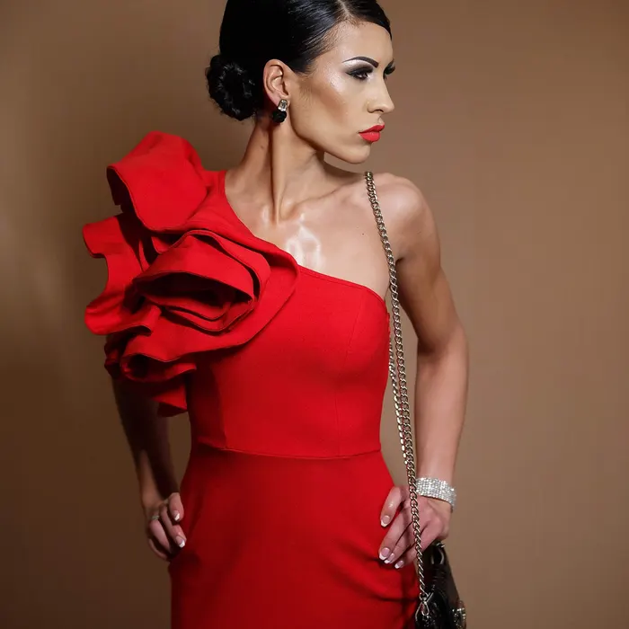 Clothes — virtual visualization on Waptry
